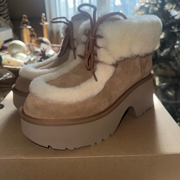 UGG Shoes - UGG Esmee Shearling Lace Up Tan and Cream Women's Winter Boots